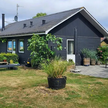 Sea View And Shared Pool On Nordbornholm